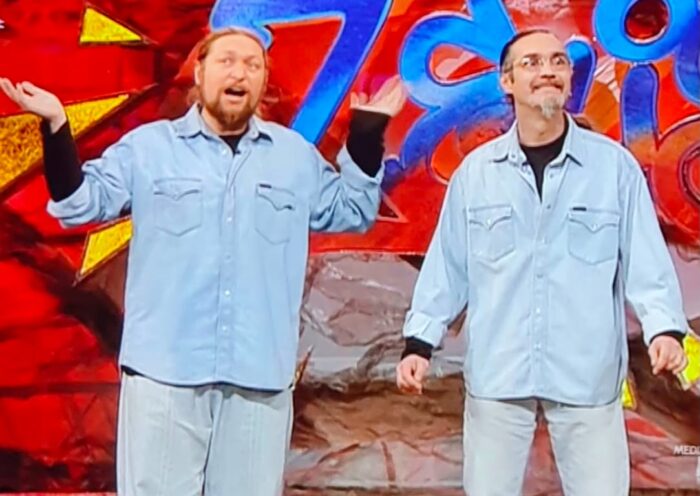 Il duo comico I Mammuth (Diego Casale e Fabio Rossini) sorridenti sul palco ai tempi di Zelig