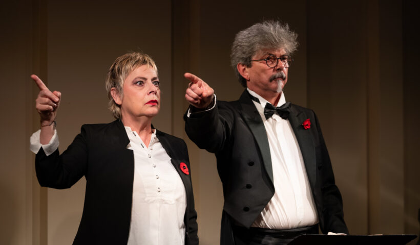Maria Cassi e Leonardo Brizzi sul palco per i 40 anni del duo Aringa e Verdurini.